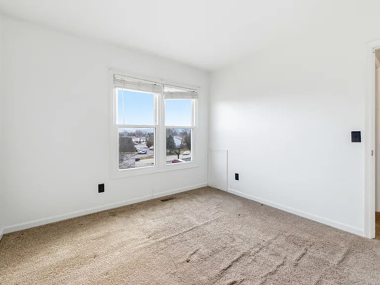 830 Vine St — Photo 27