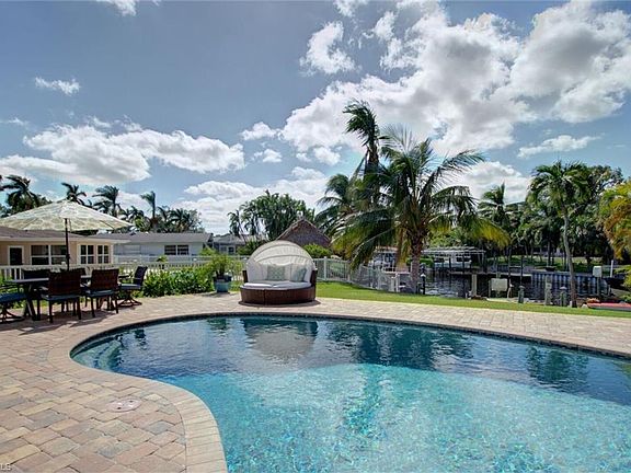 3rd image of 1038 Aqua Ln