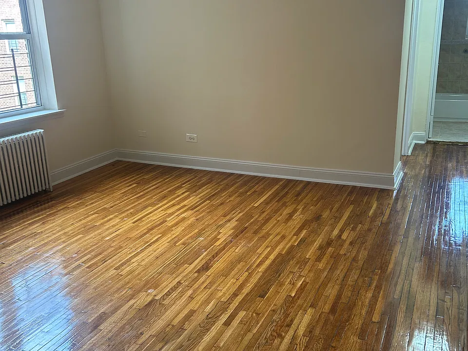 2074 Cropsey Ave #4C