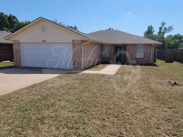 1015 Aspen Dr, Shawnee, OK 74804