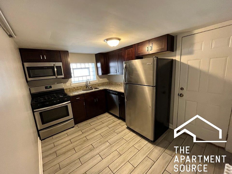1st image of 2229 N Harlem Ave #B