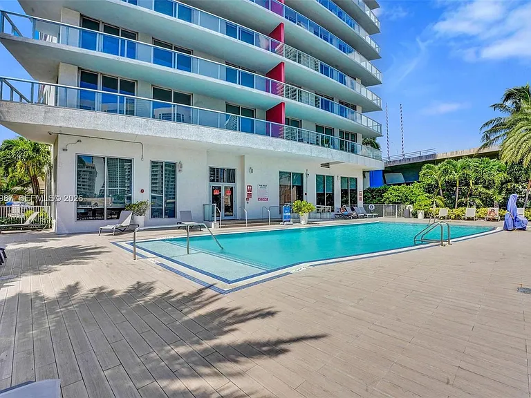 2600 E Hallandale Beach Blvd #T1902 — Photo 93