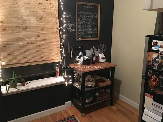 Rented by Crosstown Apartments NYC | media 9