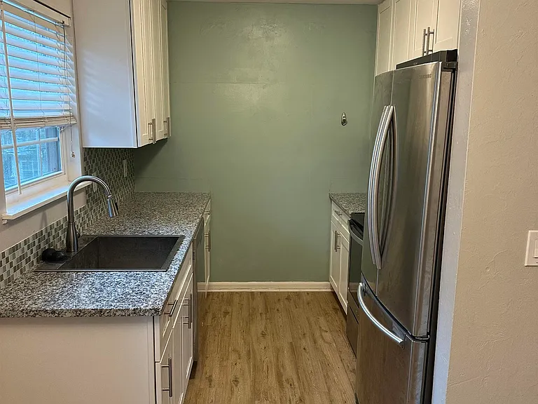 520 E Call St #4 — Photo 8