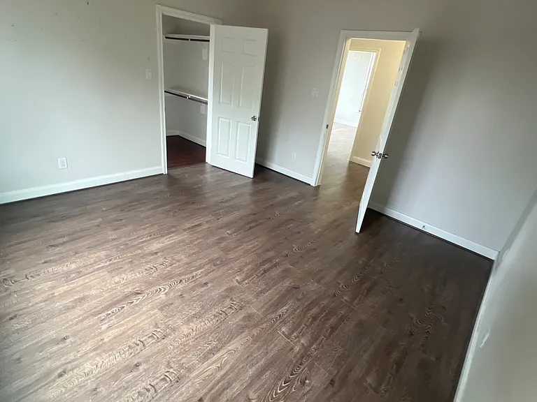 2305 Lorraine St — Photo 11