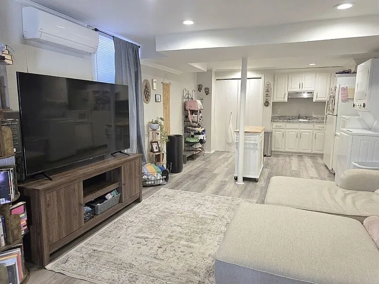 282 Le Bon Rd #C — Photo 12