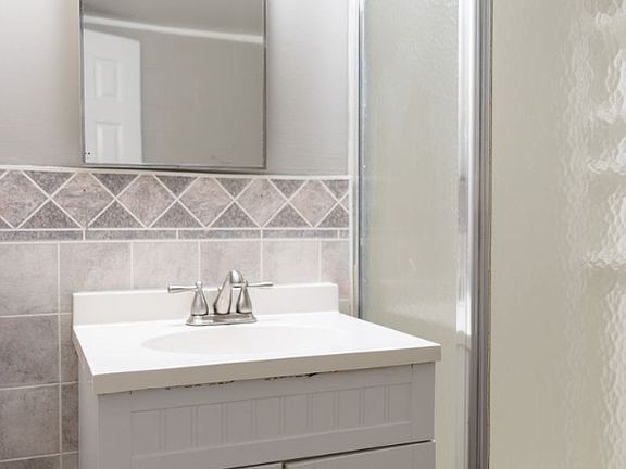 5th image of 111 Brookside Dr #14