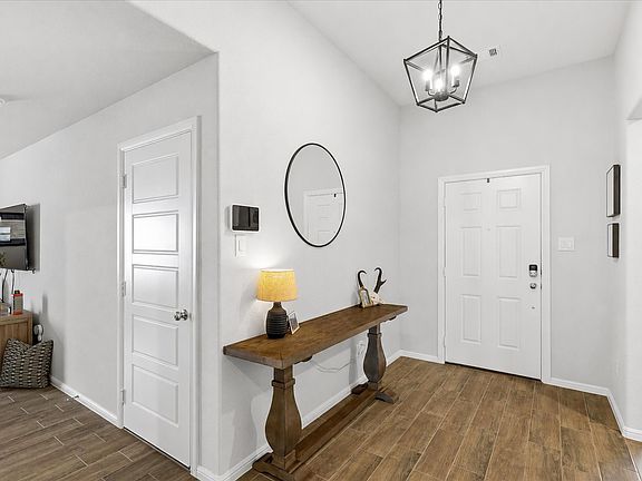 4th image of 8924 Flying Eagle Ln