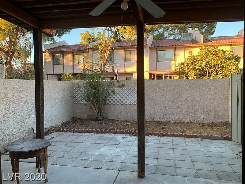 Lisagayle Court 5266 unit 122 - 1 — Photo 3