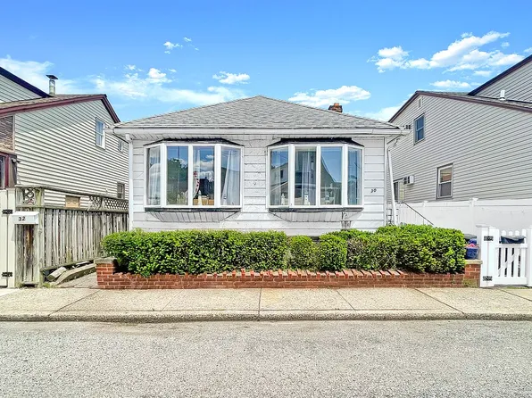 30 Ira Ct, Brooklyn, NY 11229