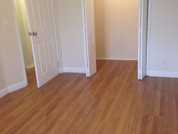 3rd image of 69-14 30th Ave