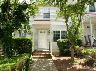104 Salem Ct #104, Flemington, NJ 08822