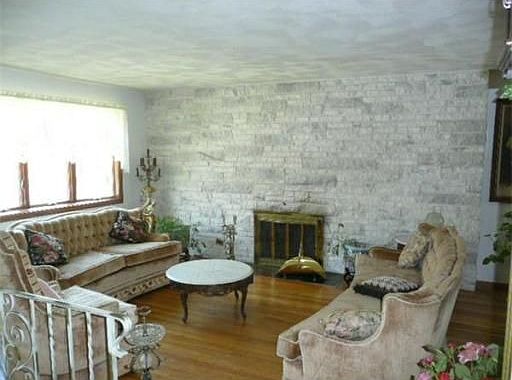 2nd image of 87 Pine Valley Dr