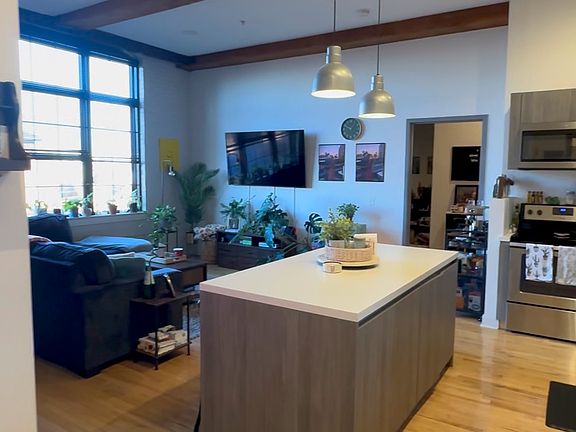 3rd image of 36 Cromwell St #311
