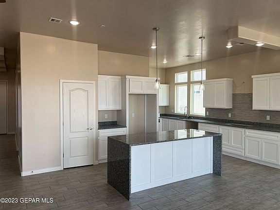 3rd image of 13248 Verwood Dr