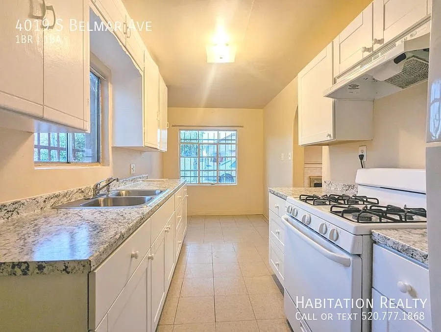 1Bed/1Bath w/ Enclosed yard, near the Veterans Affairs and Kino Complex! — Photo 3
