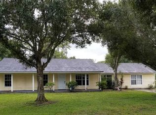 13090 Raymond Dr, Loxahatchee, FL 33470