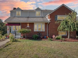 952 Fredericka Dr, Pittsburgh, PA 15236