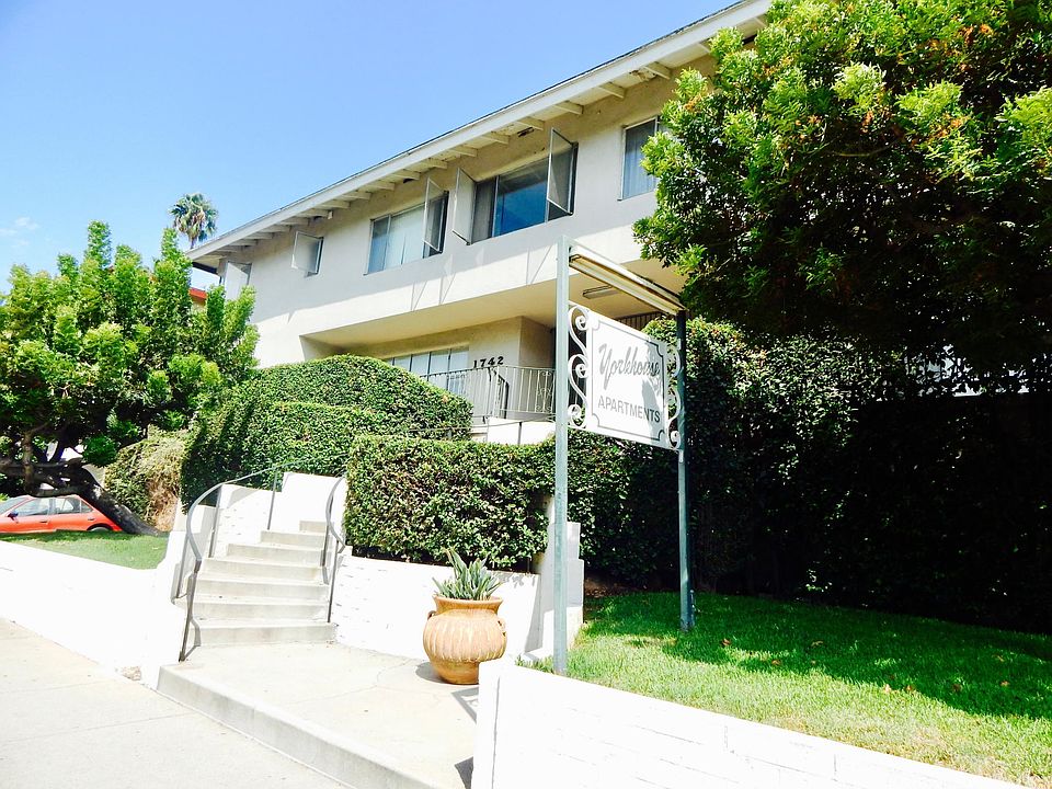 1st image of 1746 Grevelia St #D