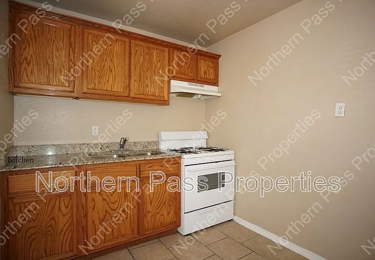 8604 Lawson St #3 — Photo 6