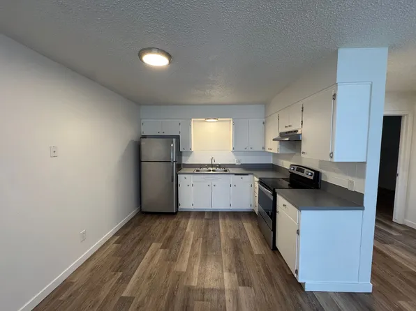 Pine Villa Apartments, 211-219 S Whipple Rd #26, Spokane, WA 99206