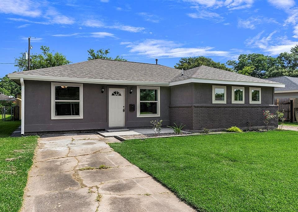 1st image of 3209 Dartmouth Dr