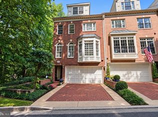 3915 Hillandale Ct NW, Washington, DC 20007