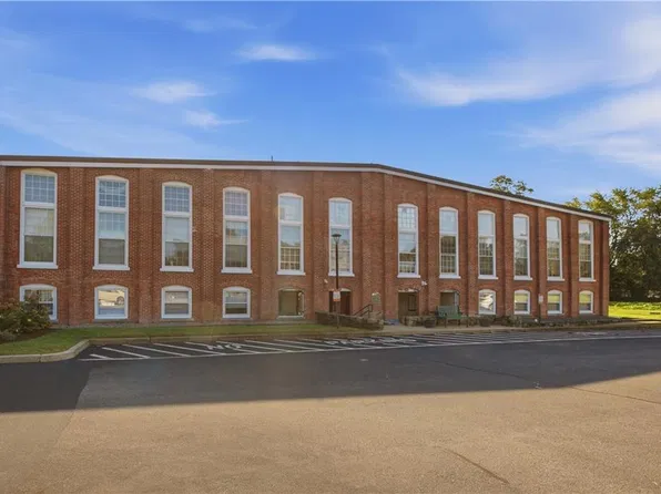 40 Web Ave APT 224, North Kingstown, RI 02852