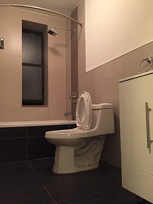 Rented by Lang Realty LLC | media 2