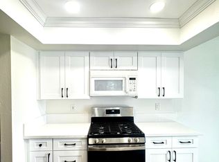 9444 Twin Trails Dr UNIT 202, San Diego, CA 92129