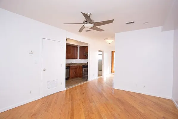 Rented by Chase Global Realty Corp | media 3