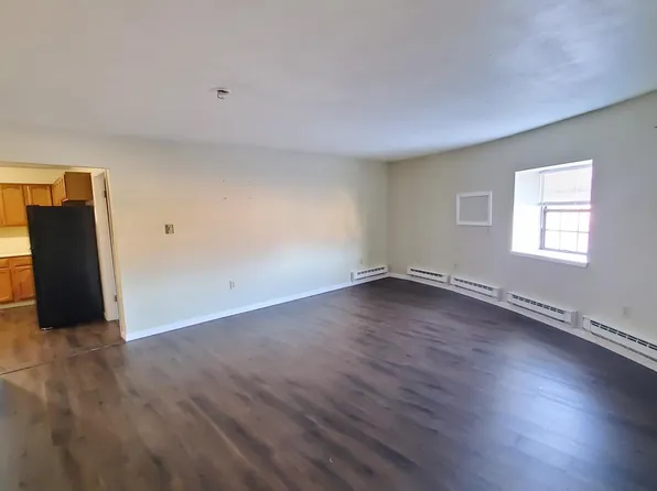 41 1st St APT 5, Ilion, NY 13357