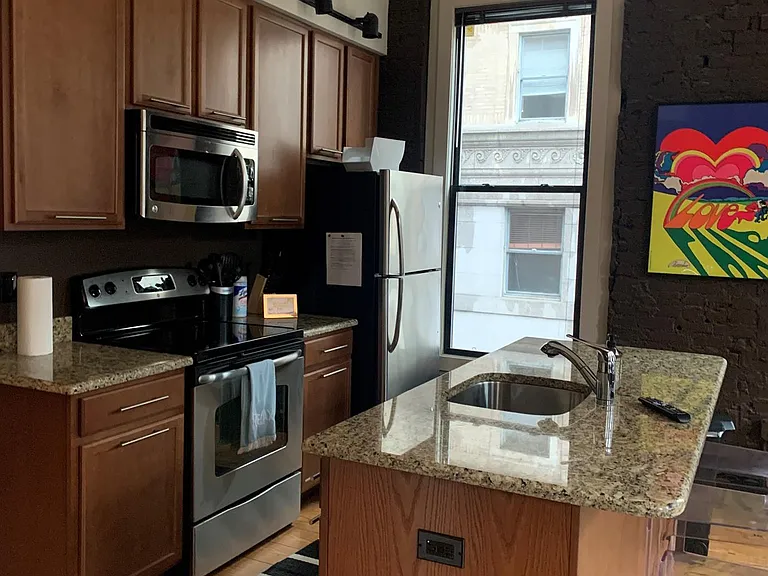 1512 Walnut Street — Photo 4
