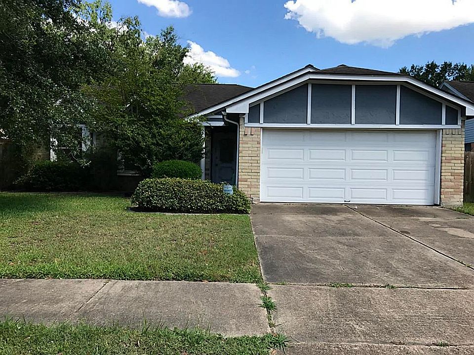 1st image of 22111 Rivermead Dr
