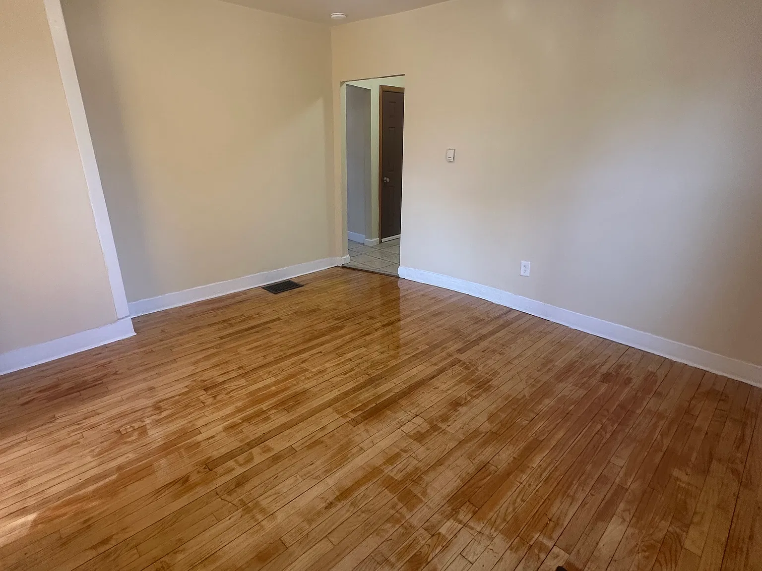 2 bed, $1,550 — Photo 4