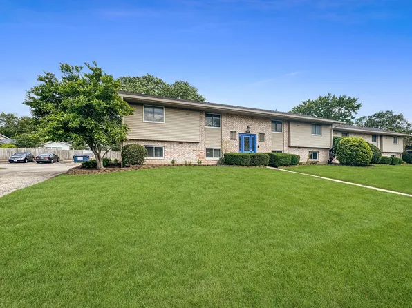 1342 S 14th St APT B2, Saint Charles, IL 60174
