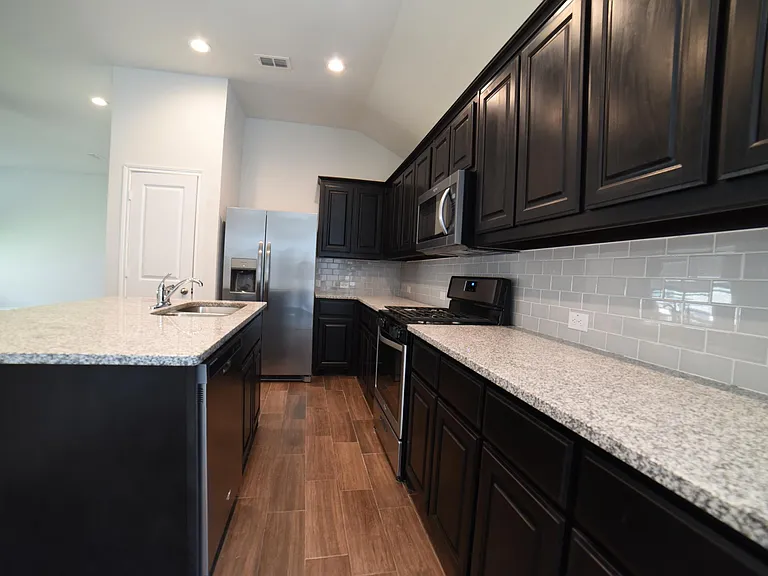 1407 Buckley St — Photo 18