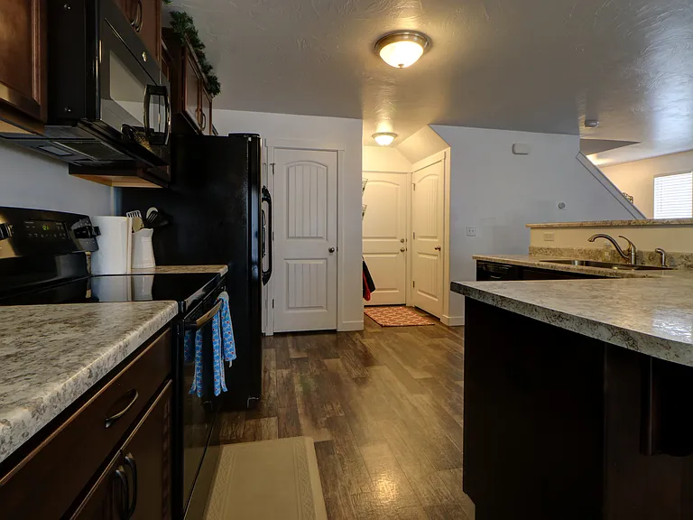 498 S Evergreen Way — Photo 6