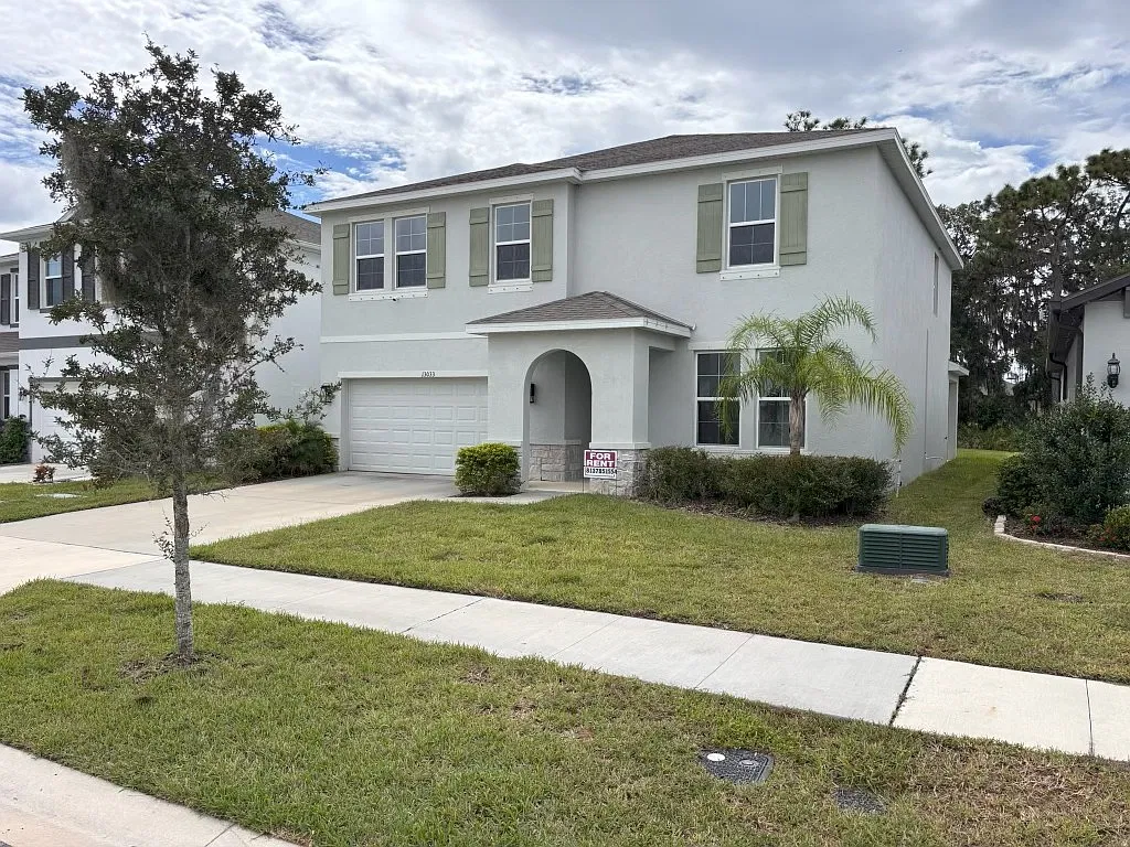 5 bed, 2934 sqft, $3,000 — Photo 2