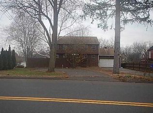 71 Main St, East Berlin, CT 06023