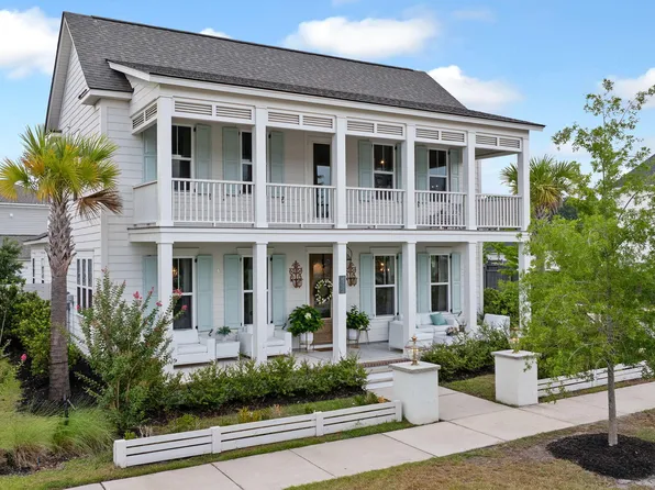 197 Winding Branch Dr, Summerville, SC 29486