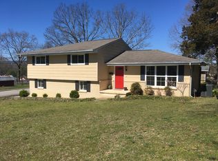 42 Gaddis Dr, Fort Oglethorpe, GA 30742