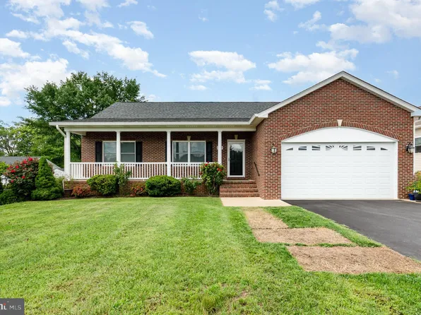 271 Deacon Rd, Fredericksburg, VA 22405