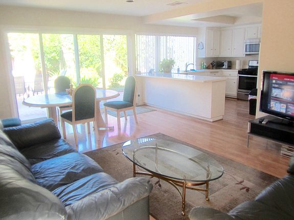 4th image of 1657 S Oldcastle Pl