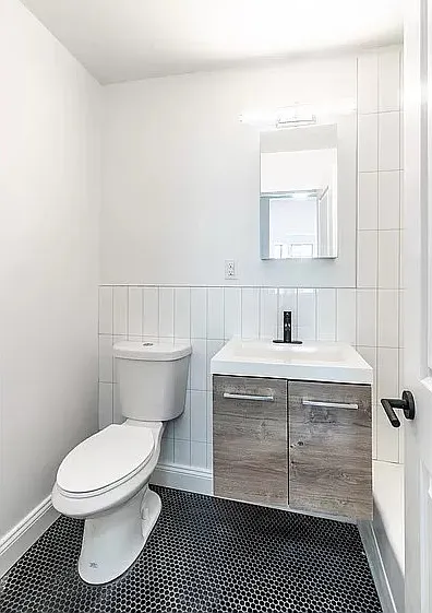 153 1st St #2B — Photo 6
