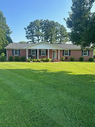102 Lemont Ln Photo 1