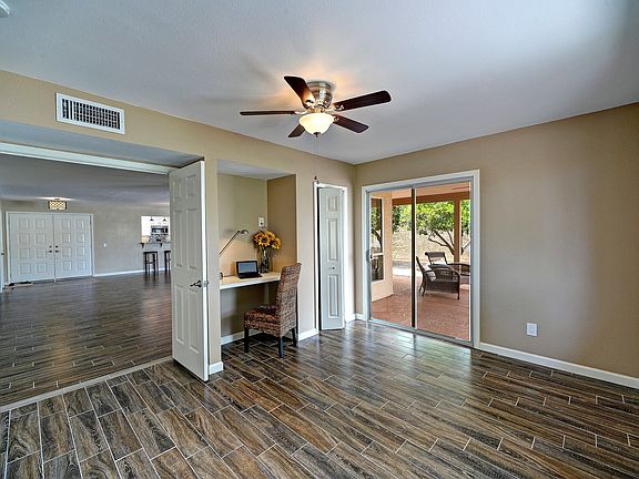 3rd image of 26605 S Lakemont Dr