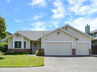 9151 Piccadilly Cir, Windsor, CA 95492