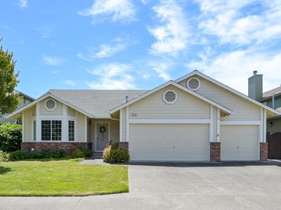 9151 Piccadilly Circle, Windsor, CA, 95492