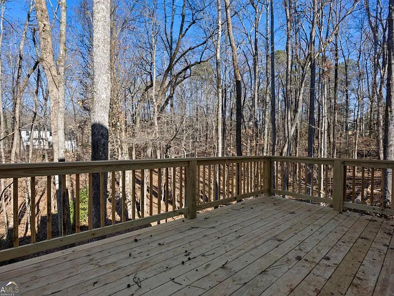360 Ansley Dr — Photo 29
